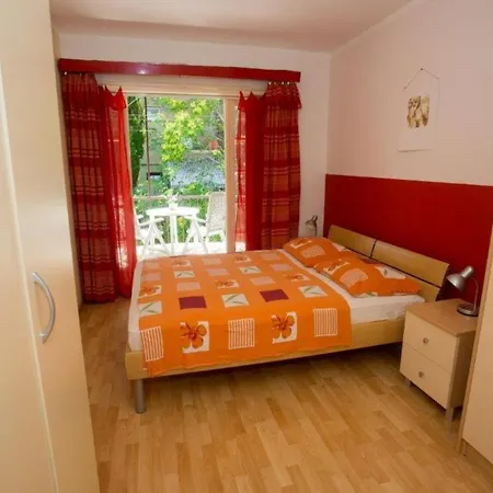 Sunny With Free Private Parking Apartamento Split